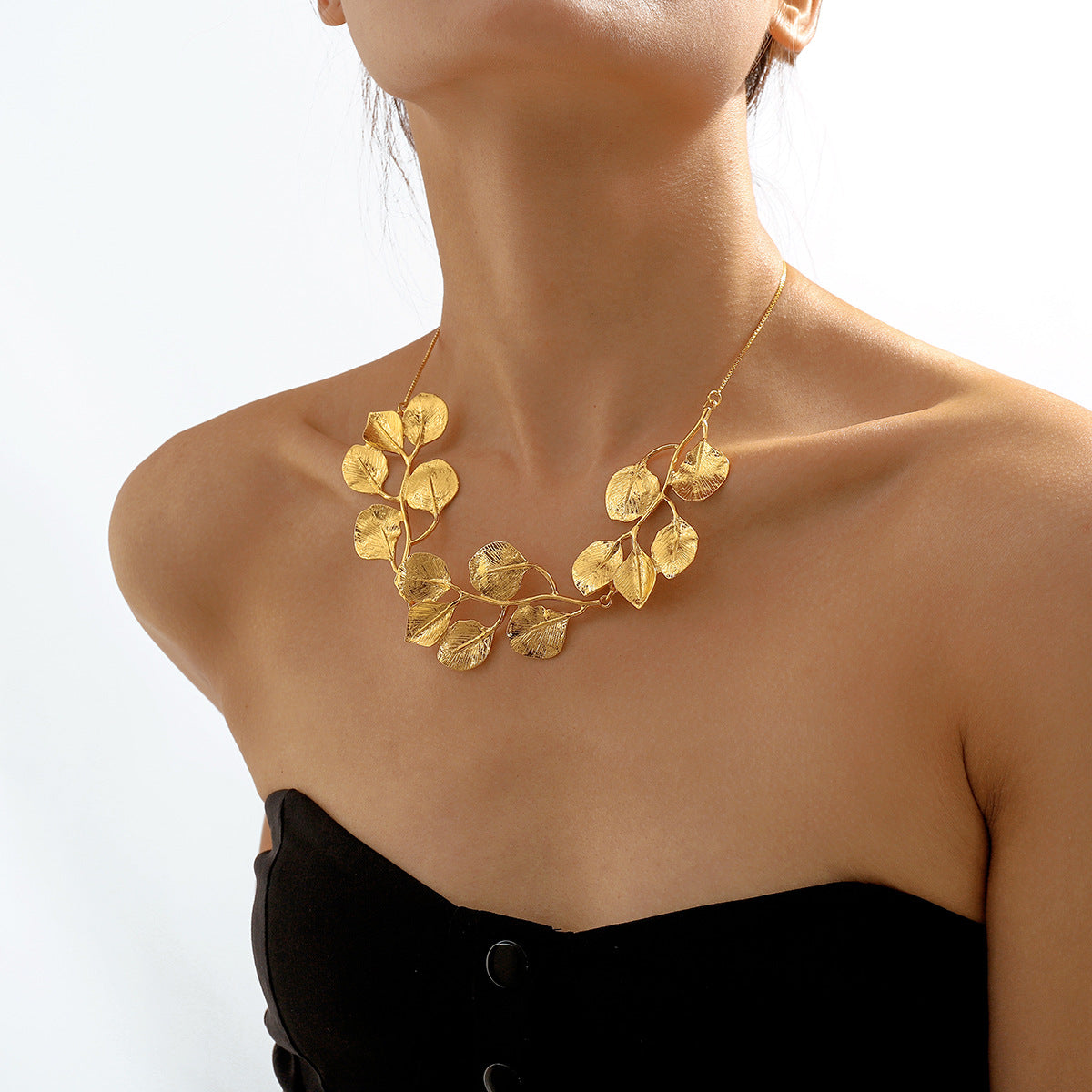 Passionate Vine Necklace