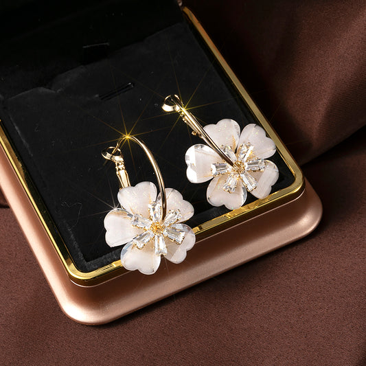 Stunning Floral Silver Earrings